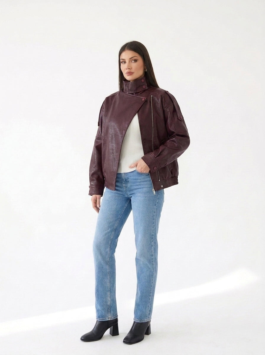 Veste oversize col cheminée simili cuir Bordeaux — trois-quarts